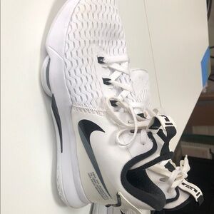 Nike White and Black Sneakers